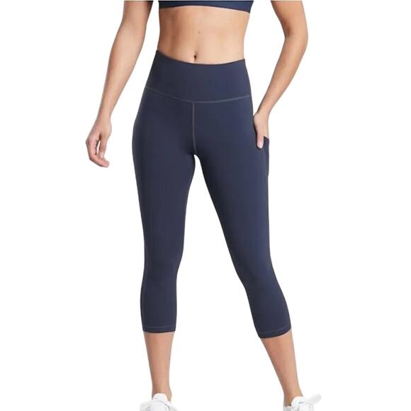 Athleta Ultimate Capri Stash Pocket 7/8 Tight Womens M/P in Navy 531264  EUC - Picture 1 of 11